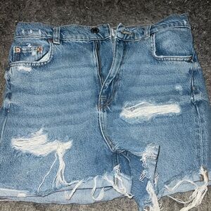 ZARA HIGH RISE MID THIGH DISTRESSED SHORTS